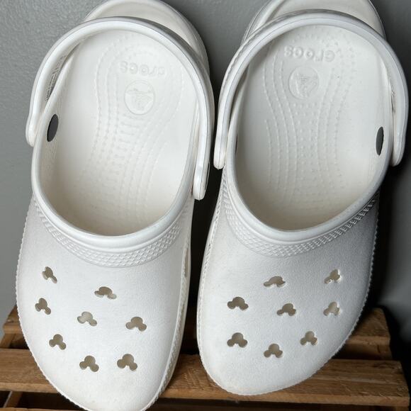 Crocs Disney Parks White Mickey Mouse Ears Adult Clogs Size M4 W6 - Picture 6 of 8